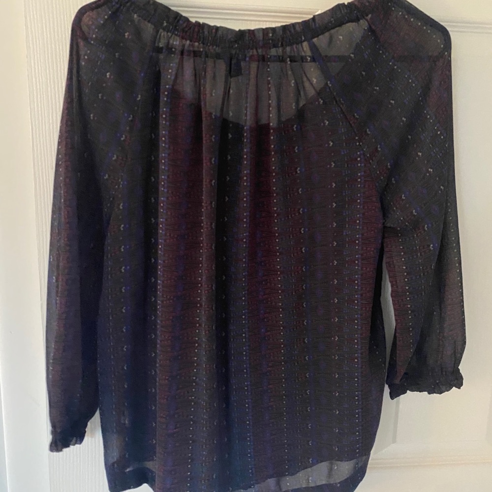 Medium American Eagle blouse